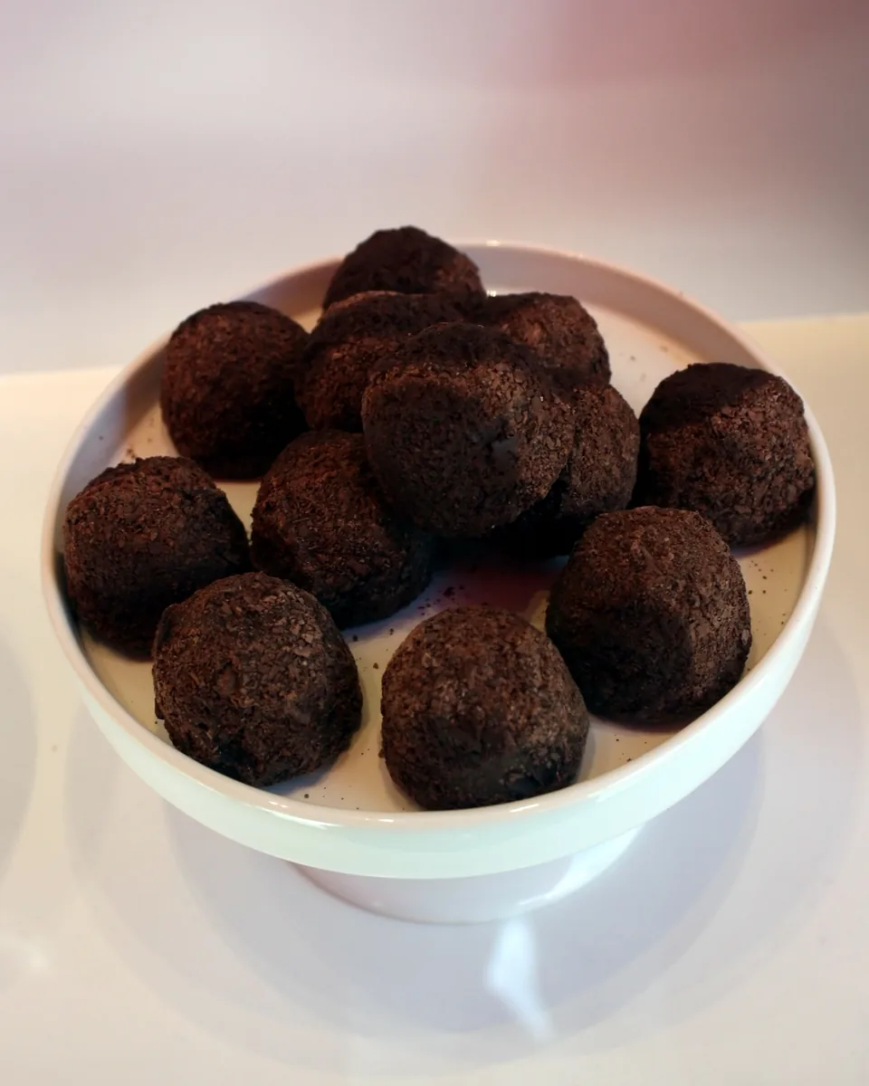 Symbolbild: Trüffelpralinen in einer Schale